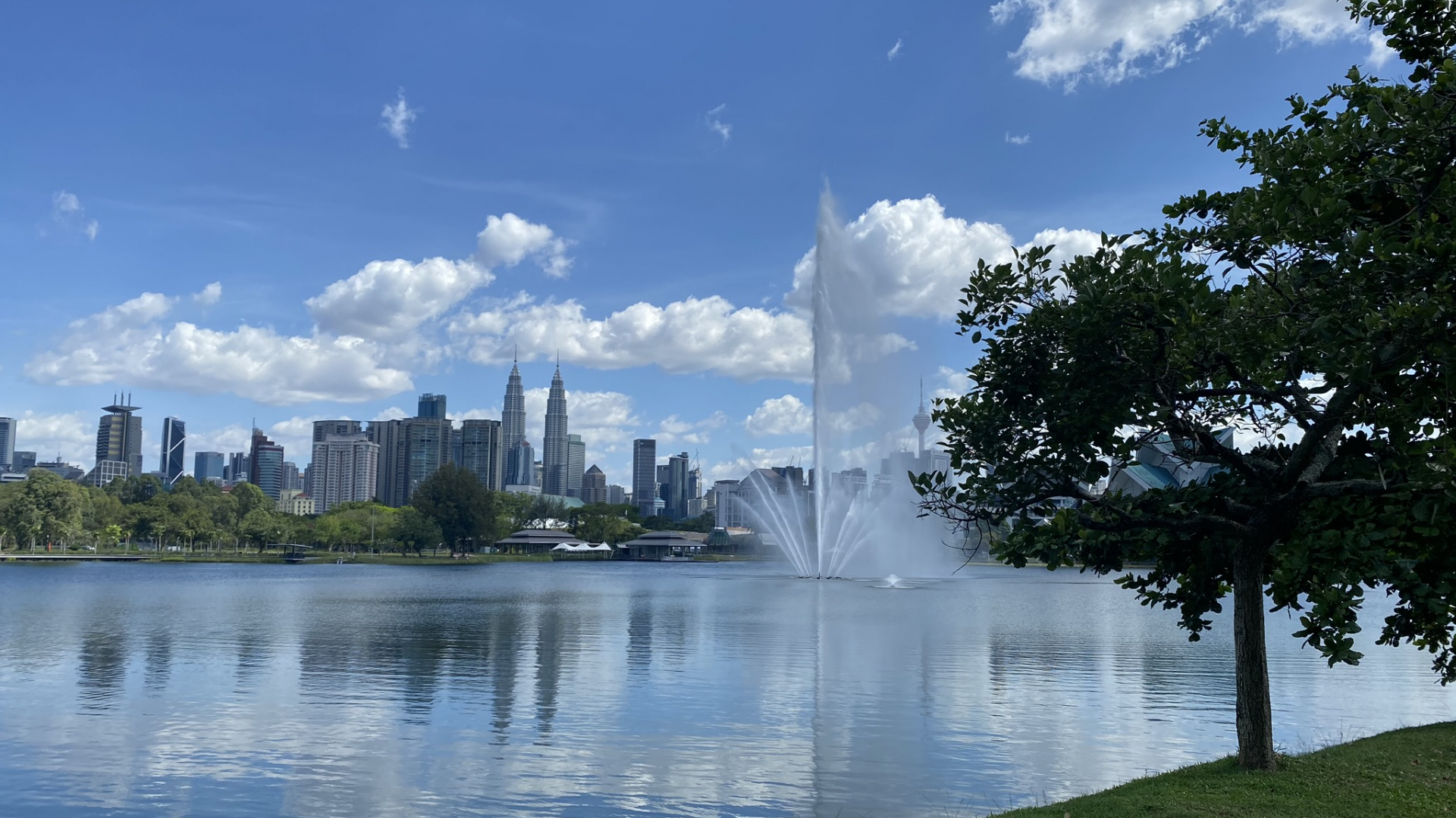Petronas Towers, Kuala Lumpur, Malaysia, Body of Water, Nature. Wallpaper in 1920x1080 Resolution