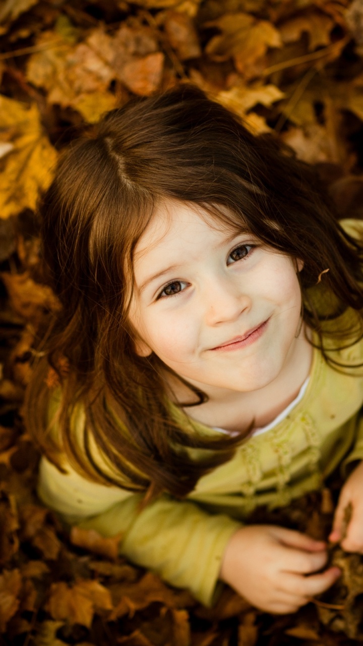 Hermosa Linda Niña, Bebé, Morena, Cabeza, Sonrisa. Wallpaper in 720x1280 Resolution