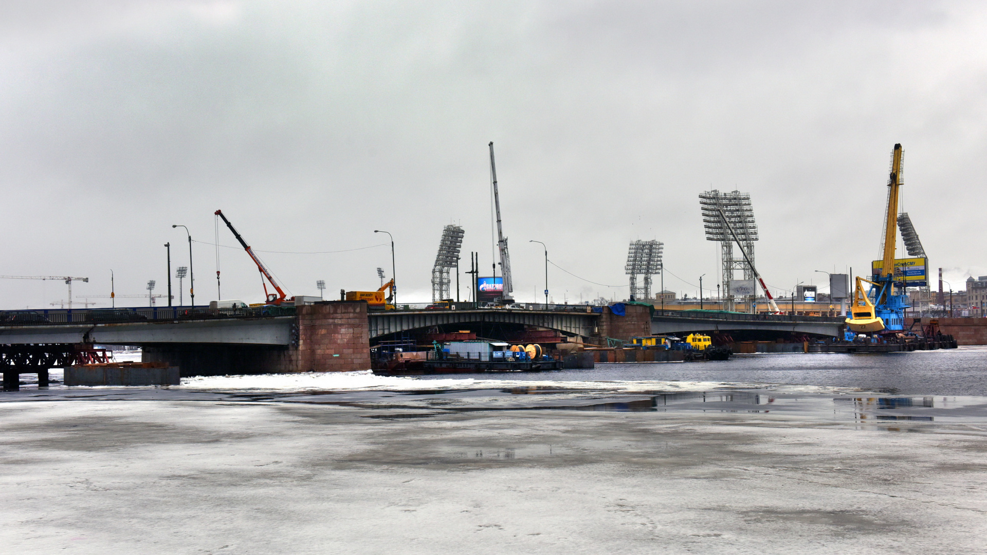 Schwarz-Weiß-Schiff Tagsüber am Dock. Wallpaper in 1920x1080 Resolution