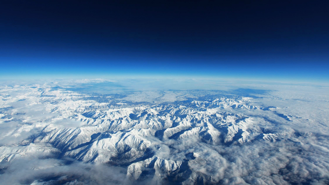 Pirineos en la Nieve, Pirineos, Alpes, Montaña, Nieve. Wallpaper in 1366x768 Resolution