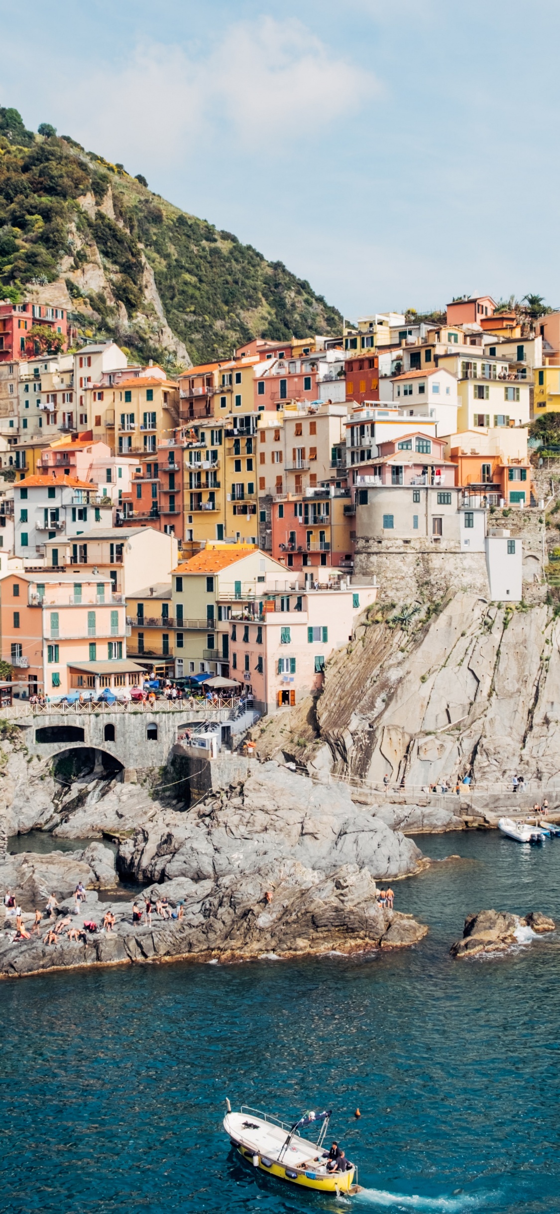 Cinque Terre National Park, Manarola, Monterosso al Mare, Vernazza, La Spezia. Wallpaper in 1125x2436 Resolution