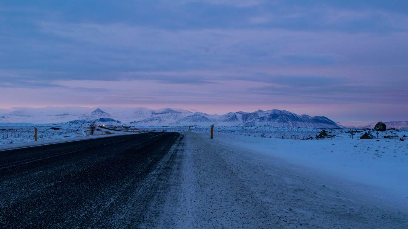 Azul, Carretera, Nieve, Alpes, Las Formaciones Montañosas. Wallpaper in 1366x768 Resolution