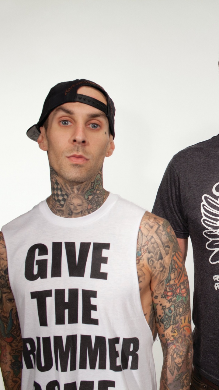 Tom DeLonge, Blink-182, Pop Punk, Punk Rock, Blink. Wallpaper in 720x1280 Resolution