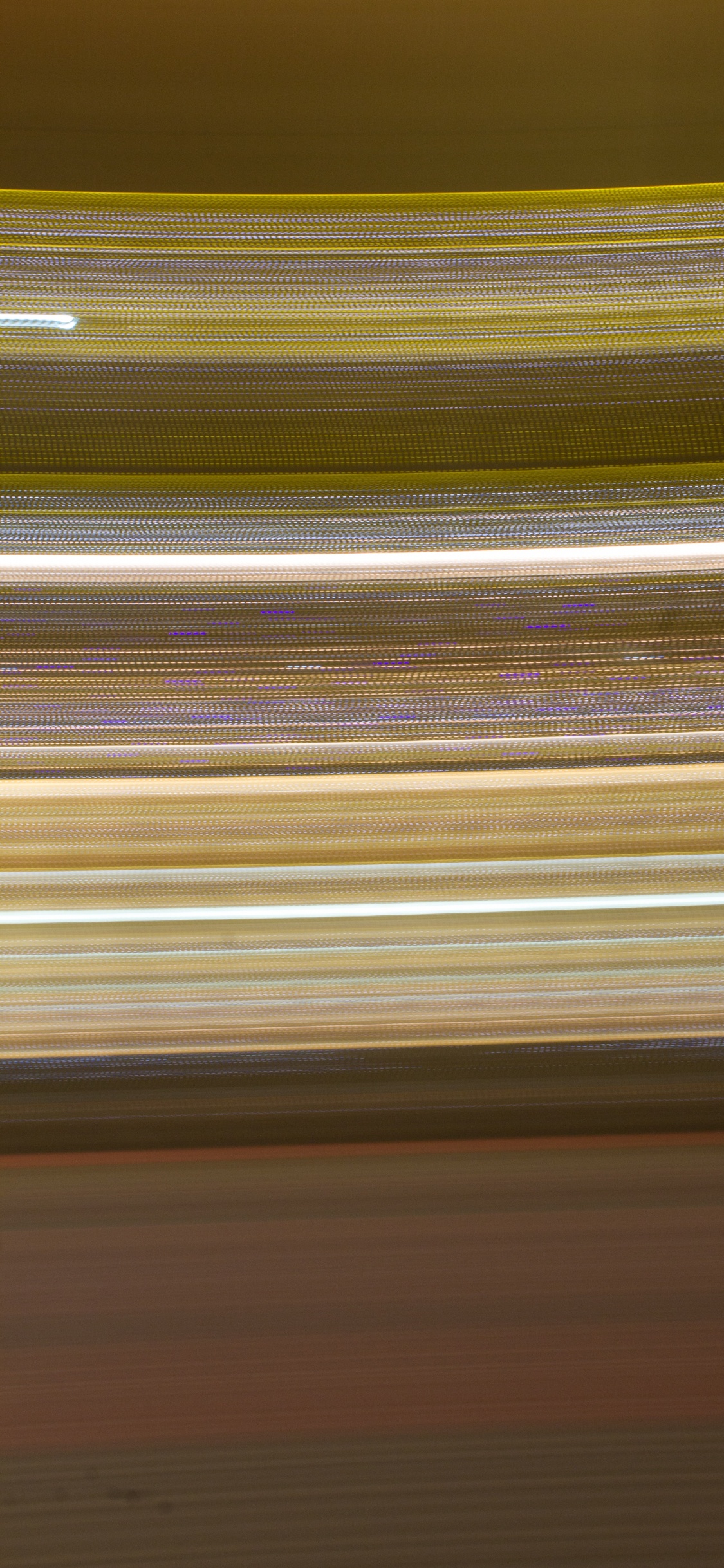 Textile Blanc Rayé Vert et Jaune. Wallpaper in 1125x2436 Resolution