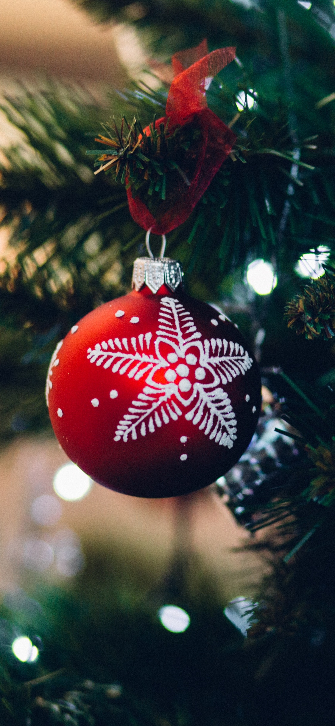 Weihnachtsbaum, Weihnachtsdekoration, Weihnachten, Christmas Ornament, Baum. Wallpaper in 1125x2436 Resolution