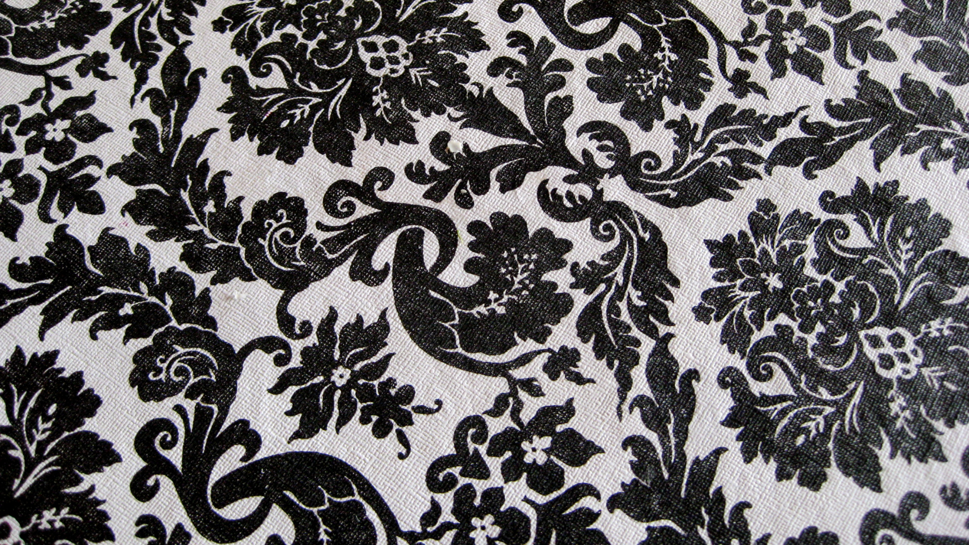 Schwarz-weißes Florales Textil. Wallpaper in 1920x1080 Resolution