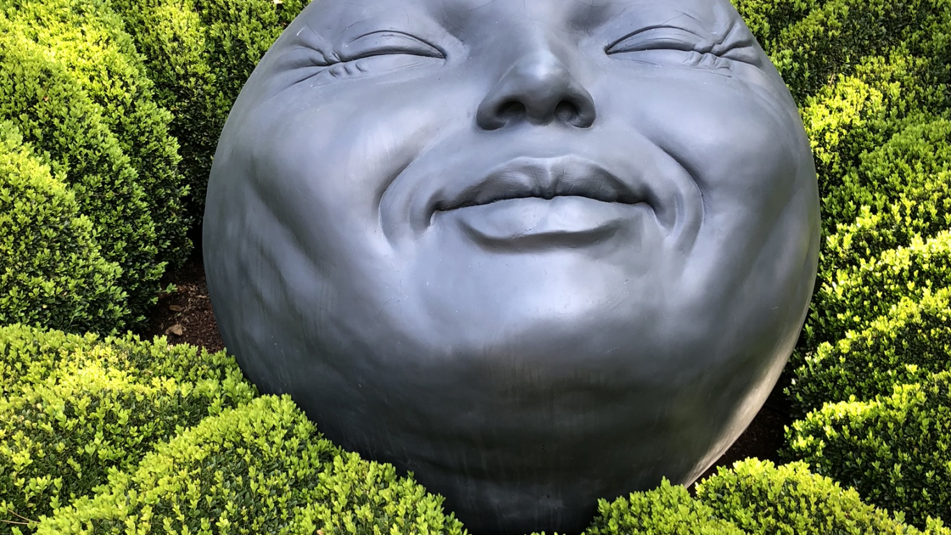 Statue, Garden, la Sculpture Sur Pierre, Végétation, Arbuste. Wallpaper in 1366x768 Resolution