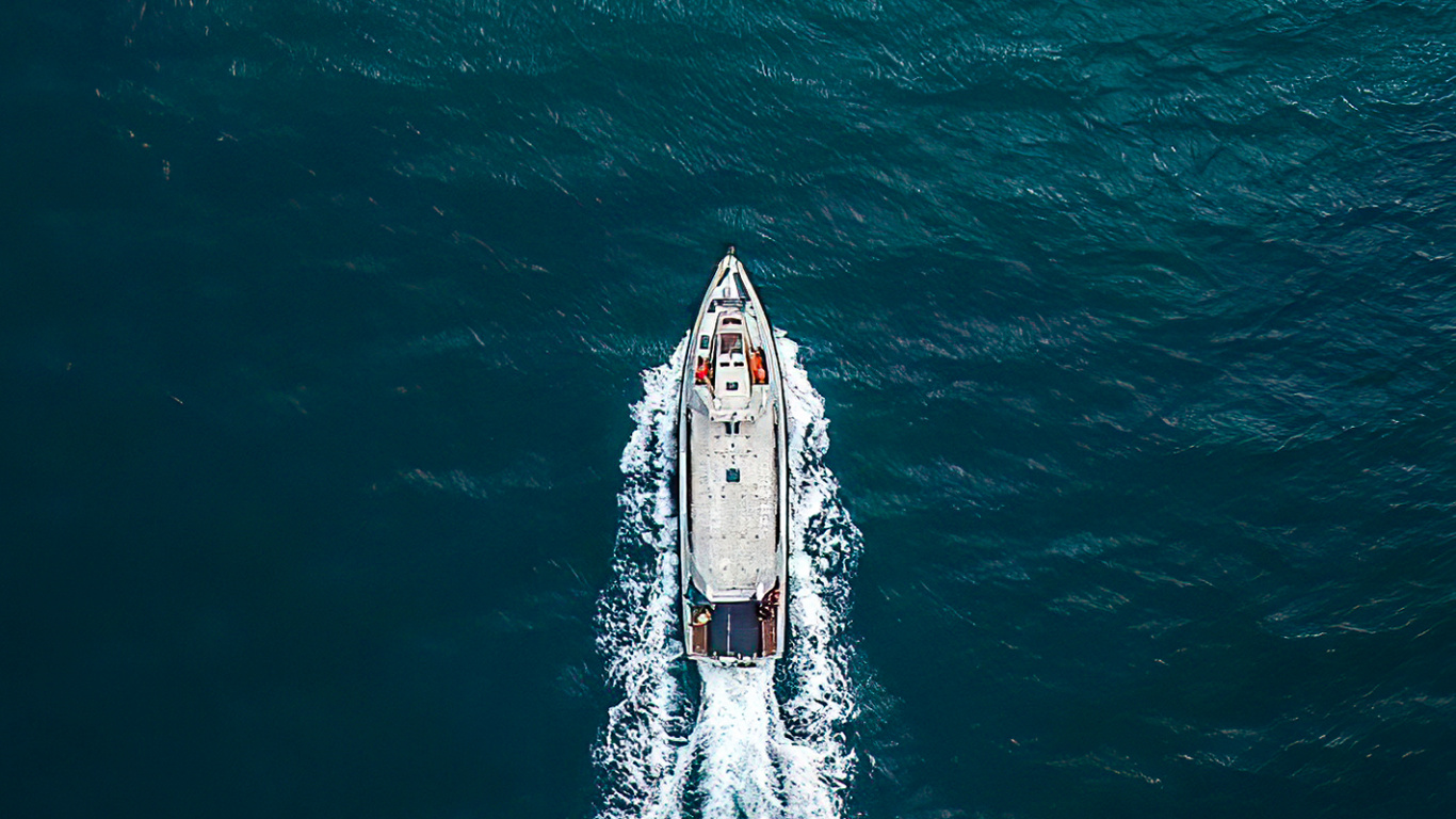 Mar, Agua, Barco, Moto de Agua, Azure. Wallpaper in 1366x768 Resolution