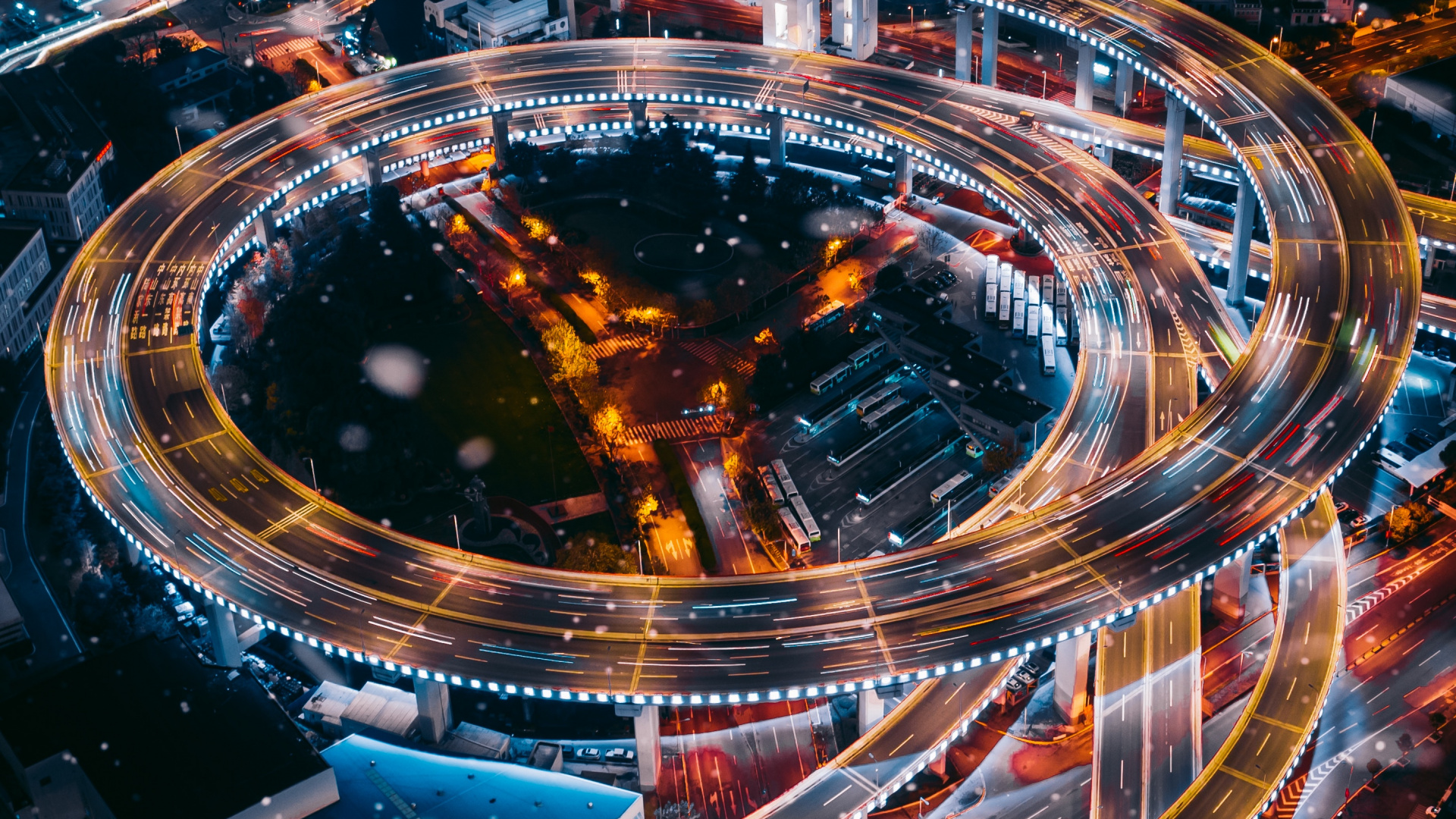 Photographie en Accéléré Des Lumières de la Ville Pendant la Nuit. Wallpaper in 1920x1080 Resolution
