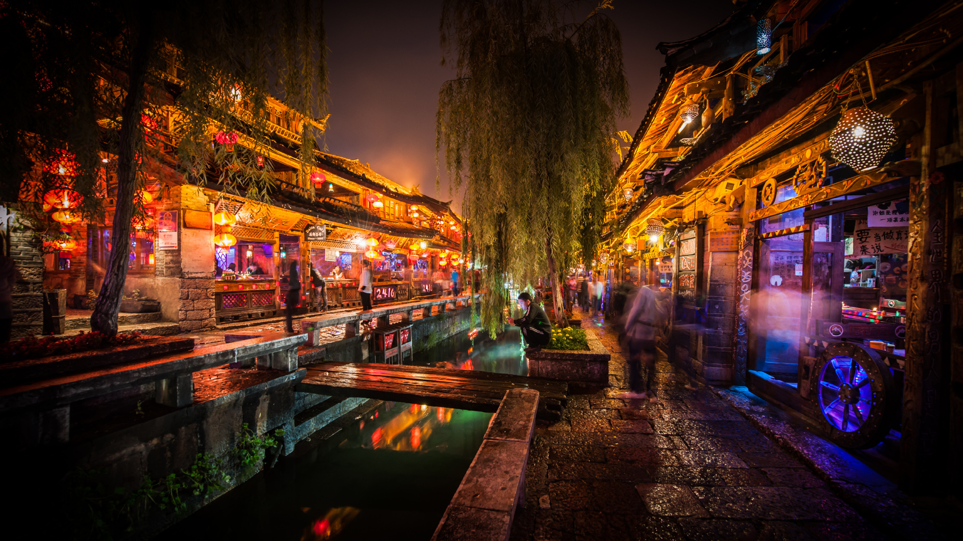 People Walking on Street During Night Time. Wallpaper in 1920x1080 Resolution