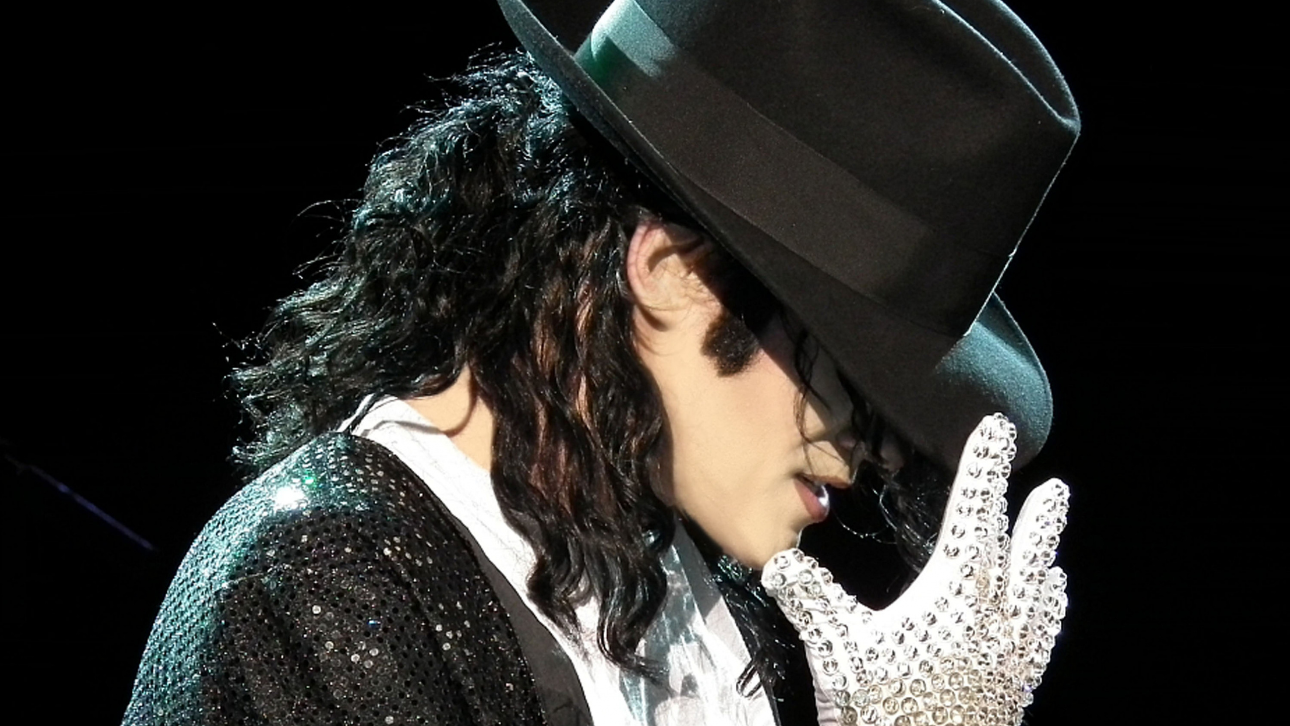 Concert, Performance, Coiffures, Hat, Main. Wallpaper in 2560x1440 Resolution