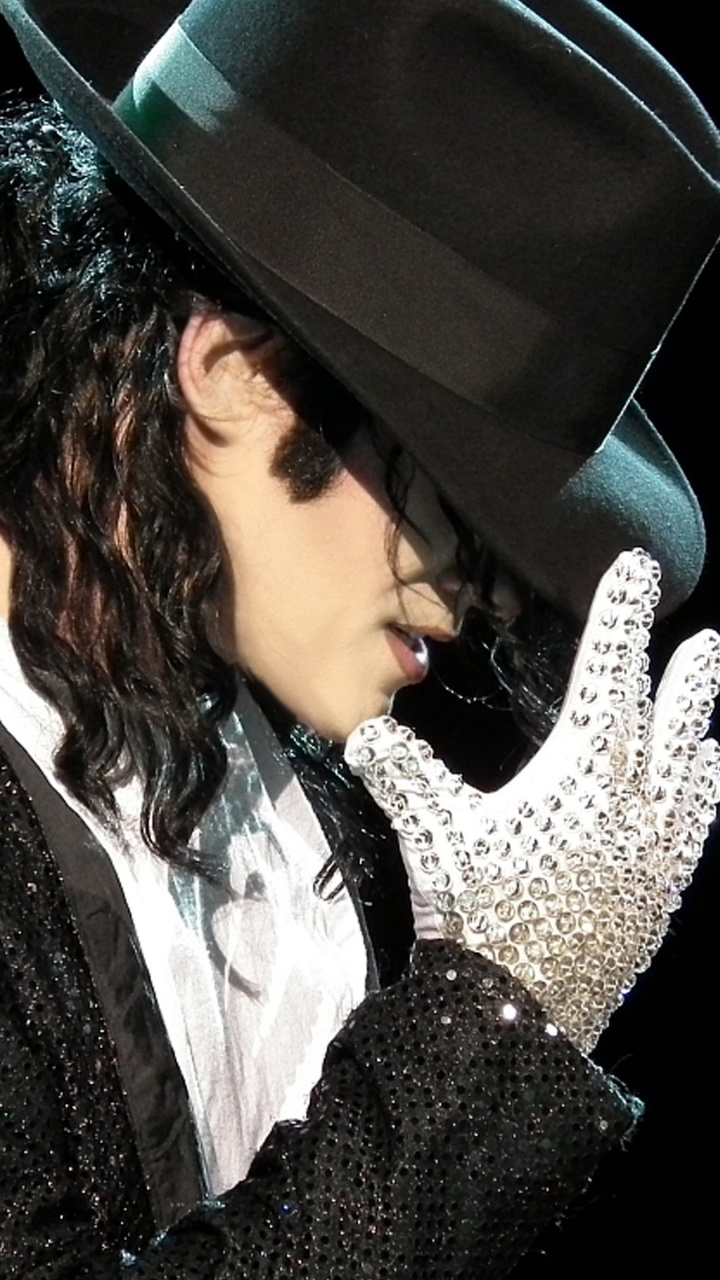 Concert, Performance, Headgear, Hat, Hand. Wallpaper in 720x1280 Resolution