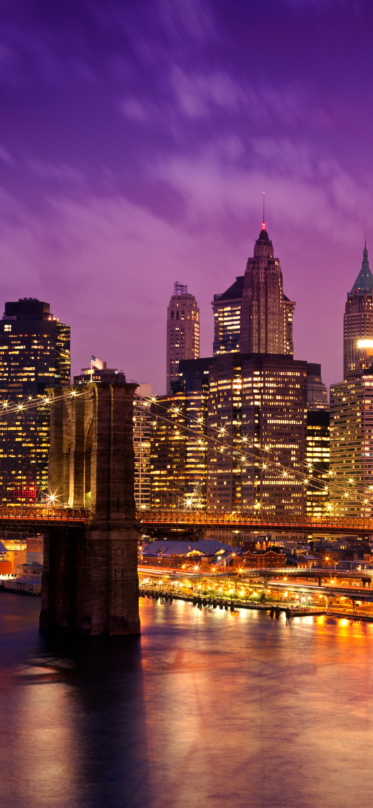 Pont Sur la Rivière Pendant la Nuit. Wallpaper in 1242x2688 Resolution