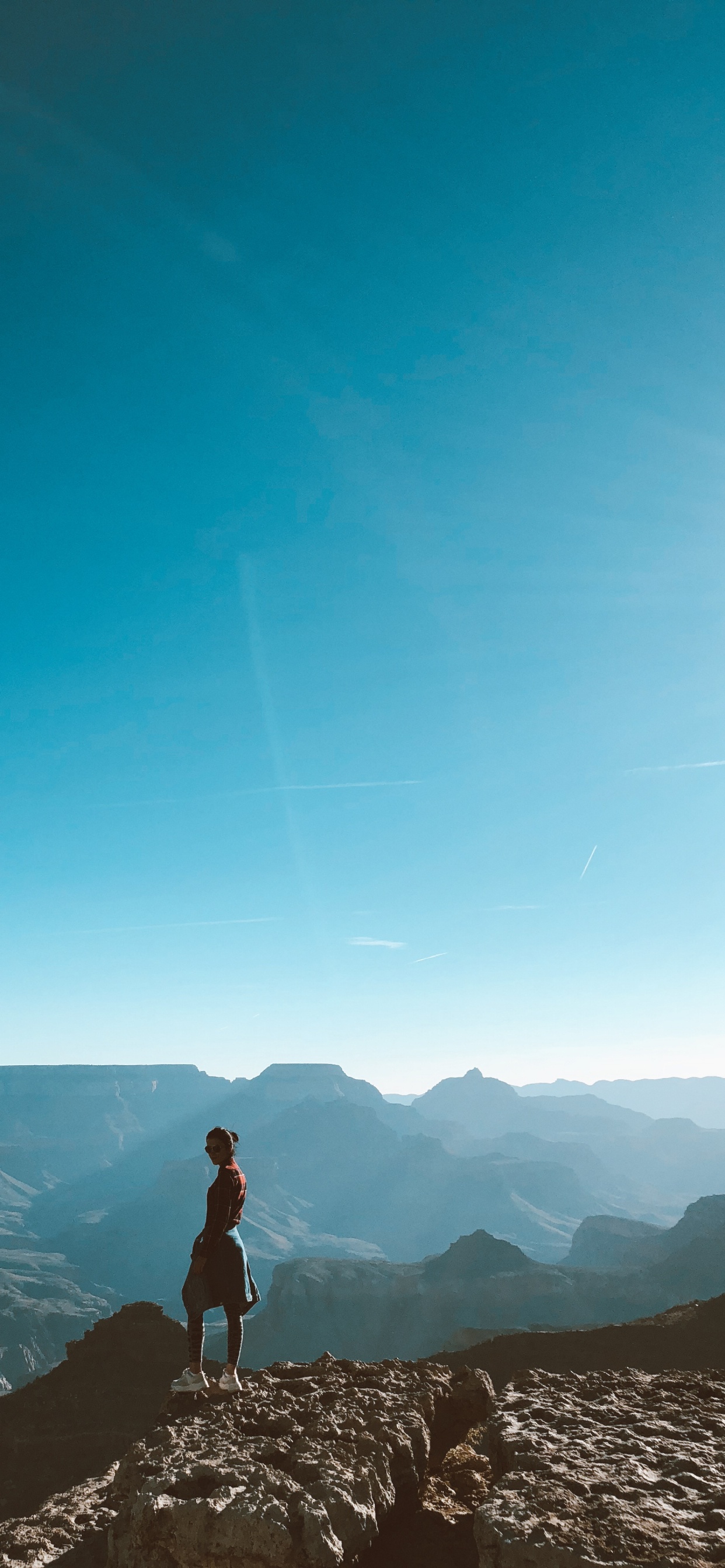 La Gente en la Naturaleza, Azure, Aventura, Andar, Senderismo. Wallpaper in 1242x2688 Resolution