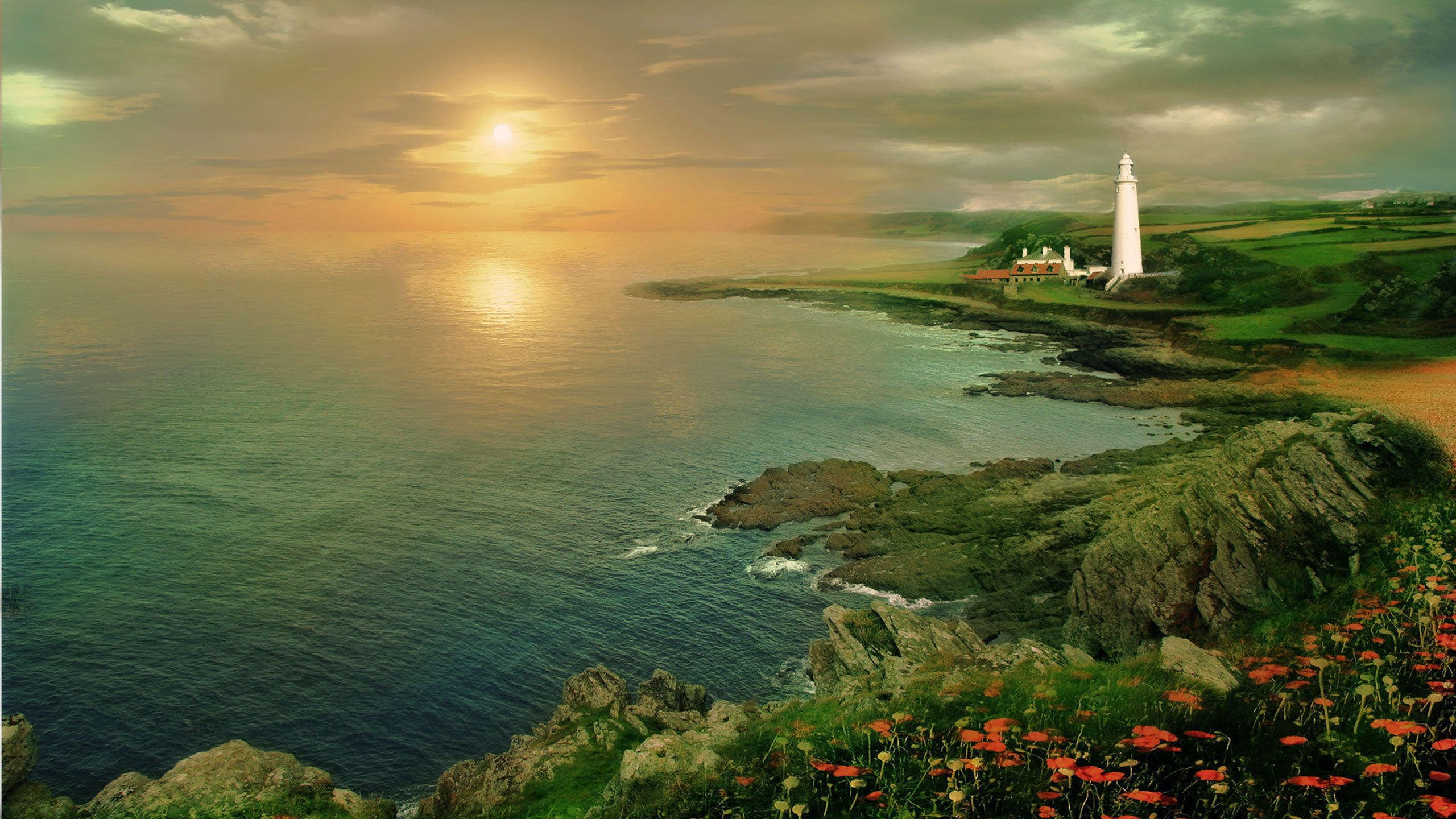 Phare Blanc Sur Champ D'herbe Verte Près D'un Plan D'eau Pendant le Coucher du Soleil. Wallpaper in 2560x1440 Resolution