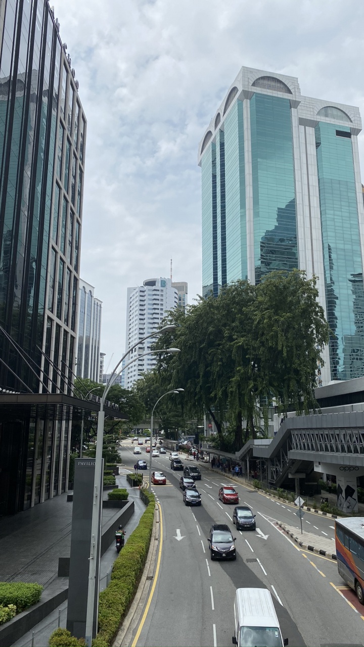 Rey, Torre de Bloques, Carretera, Arquitectura, Transporte. Wallpaper in 720x1280 Resolution