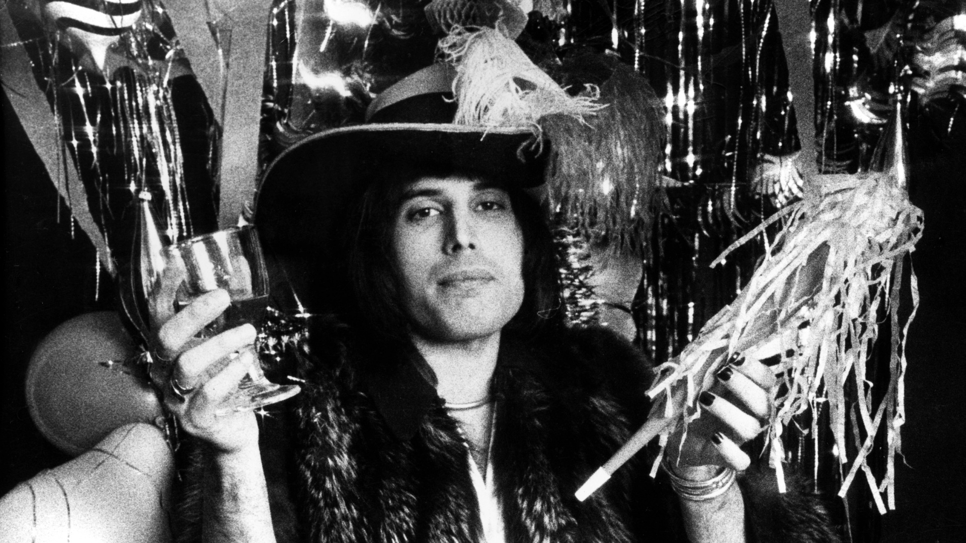 Freddie Mercury, Músico, Micrófono, el Guitarrista, la Música Pop. Wallpaper in 1920x1080 Resolution