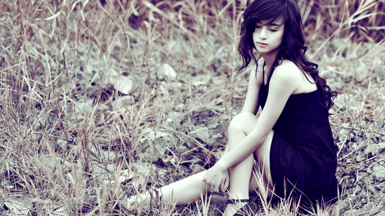 Belleza, el Pelo Largo, el Cabello Negro, Señora, Tristeza. Wallpaper in 1280x720 Resolution