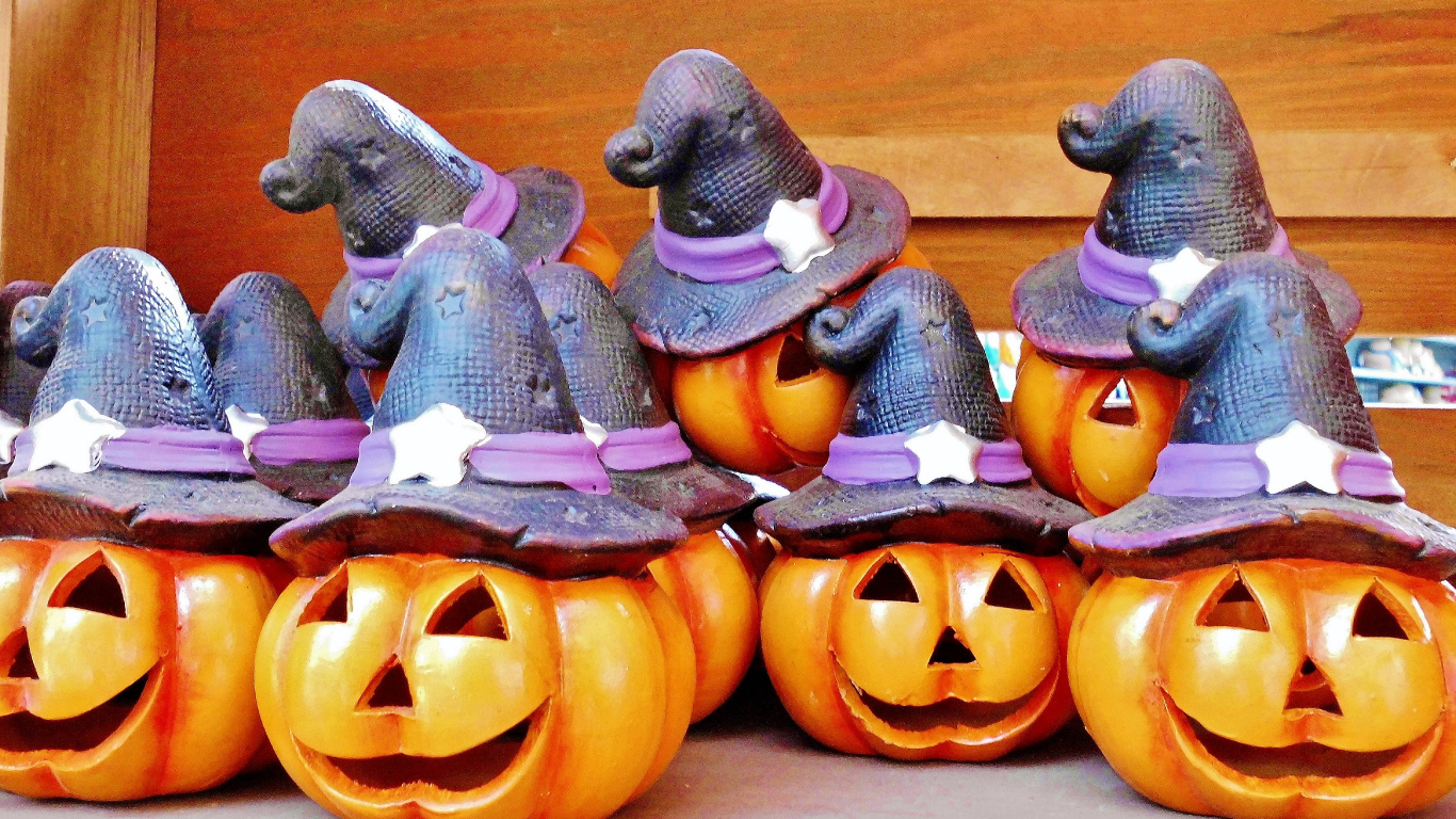 Halloween, Lächeln, Purpur, Orange, Calabaza. Wallpaper in 1366x768 Resolution