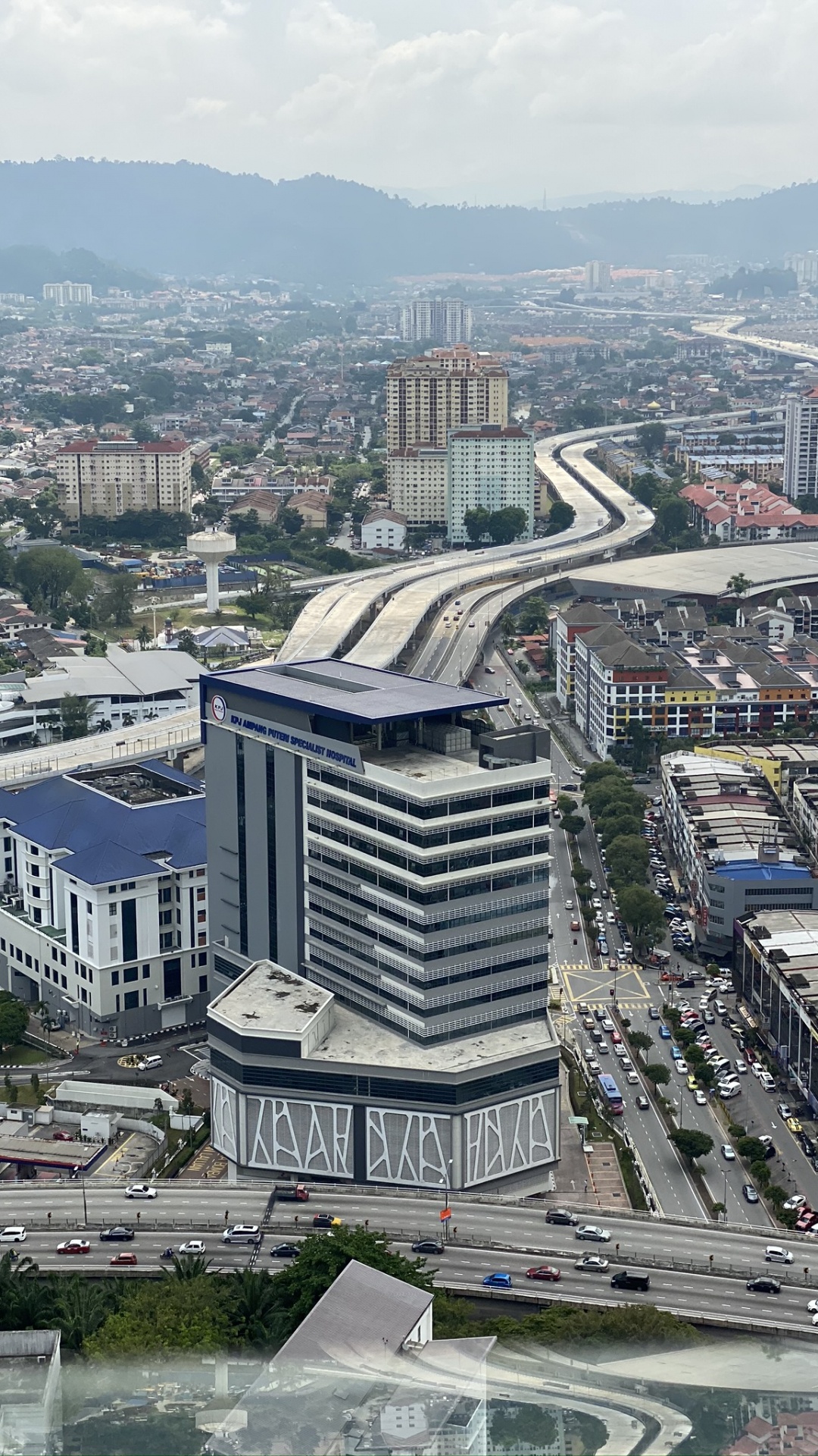 City, Urban Area, Infrastructure, Neighbourhood, Landscape. Wallpaper in 1080x1920 Resolution