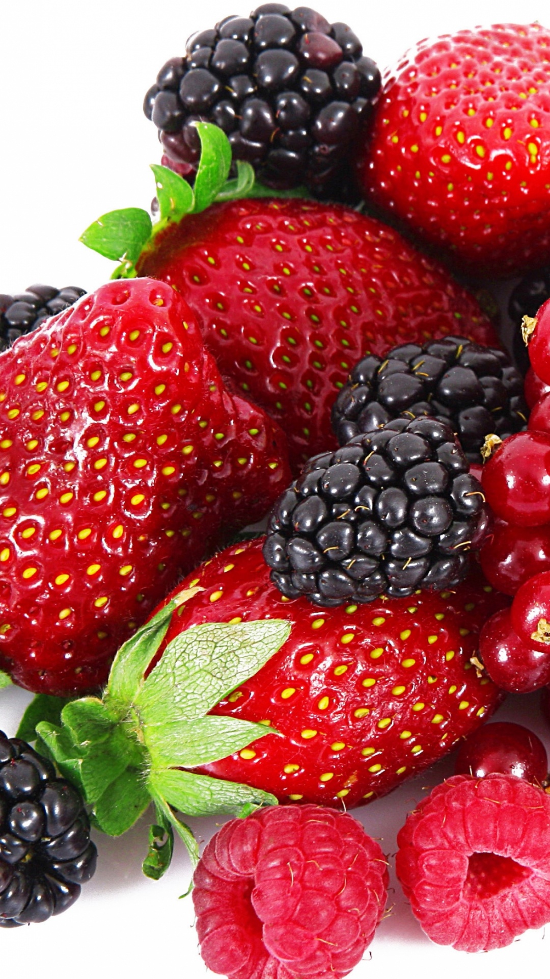 Fraises Rouges et Baies Noires. Wallpaper in 1080x1920 Resolution