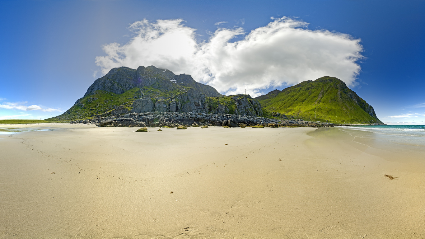 Green Mountain Beside Body of Water During Daytime. Wallpaper in 1366x768 Resolution