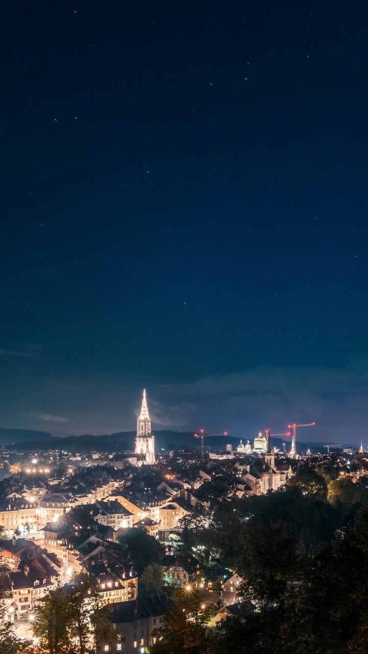 Skyline Der Stadt Bei Nacht Night. Wallpaper in 720x1280 Resolution