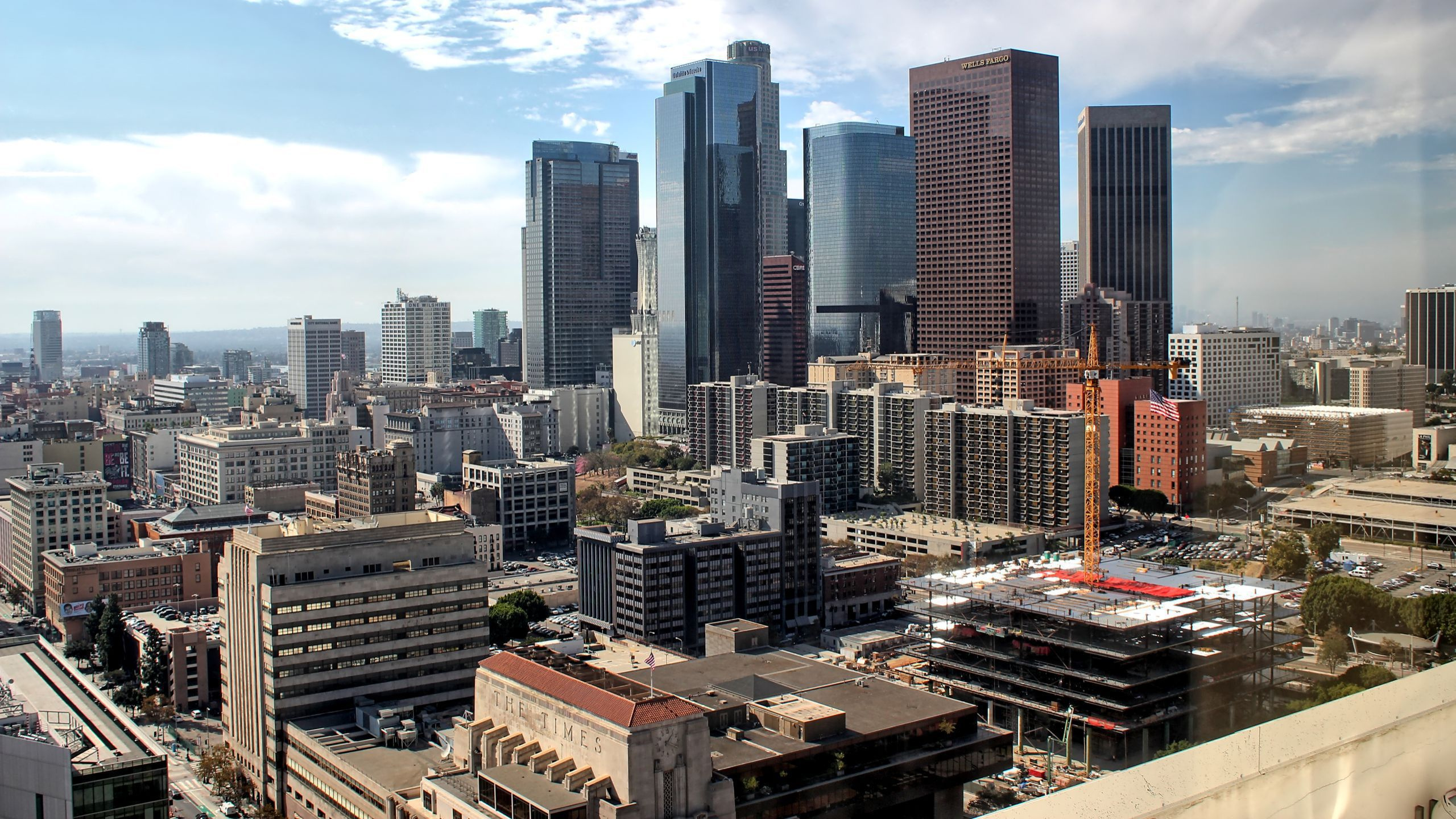 City Buildings Under Blue Sky During Daytime. Wallpaper in 2560x1440 Resolution