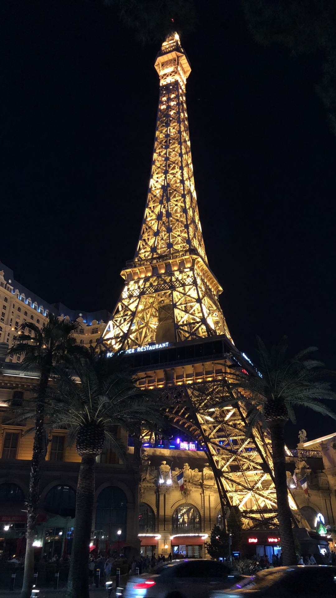 Vegas, Hotel y Casino Paris, Paris Las Vegas, Atracción Turística, Luces de Navidad. Wallpaper in 1080x1920 Resolution