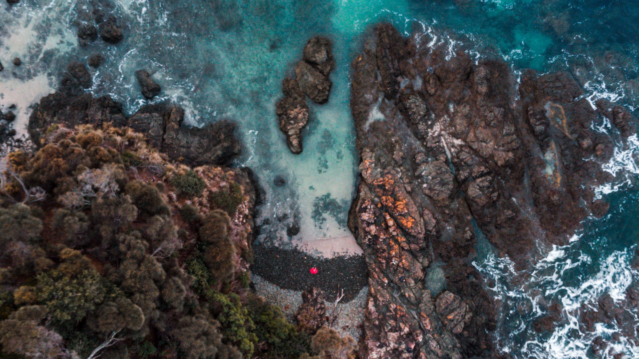 Water, Natural Environment, Fluid, Vegetation, Natural Landscape. Wallpaper in 1280x720 Resolution