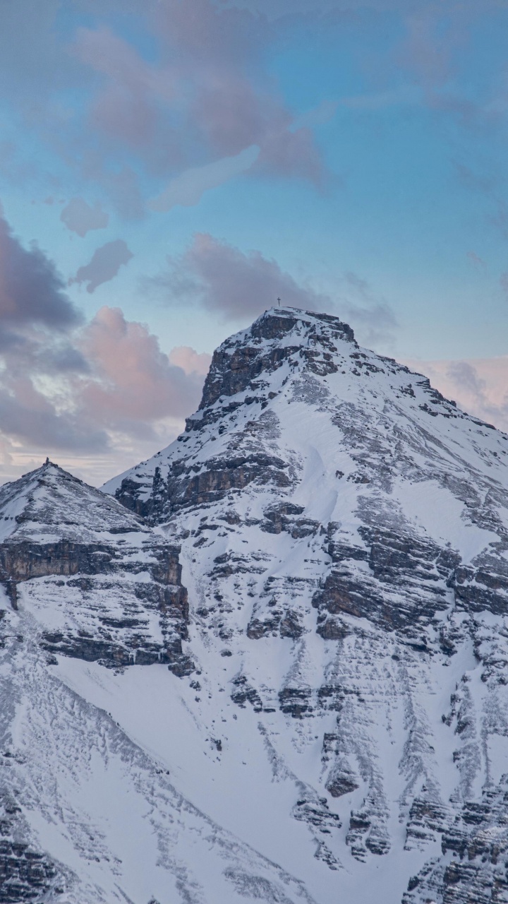 Mountain, Mountain Range, Alps, Summit, Mountainous Landforms. Wallpaper in 720x1280 Resolution