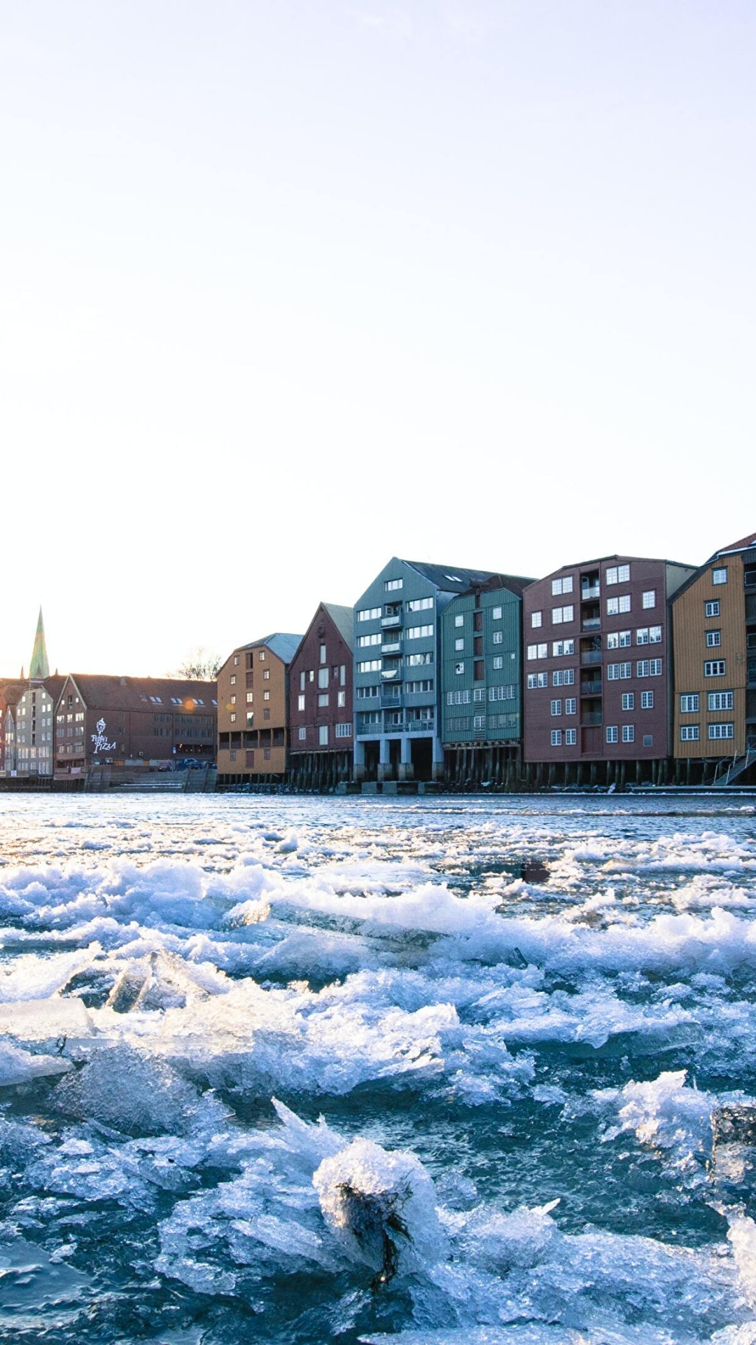 Trondheim, Fremde Ekseth, Wasser, Gebäude, Cloud. Wallpaper in 1080x1920 Resolution