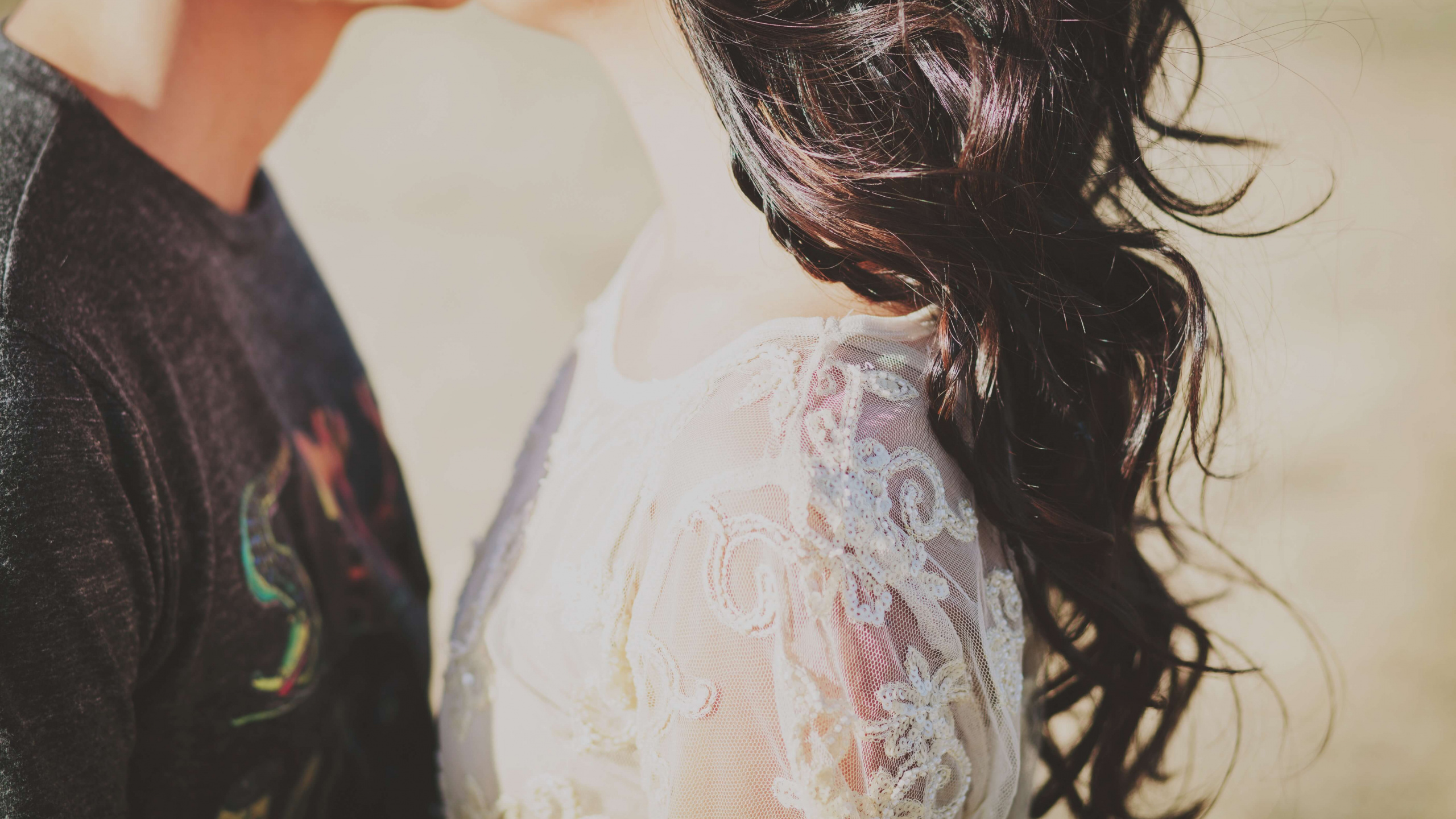 Long Hair, Suffering, Brown Hair, Significant Other, Back. Wallpaper in 2560x1440 Resolution