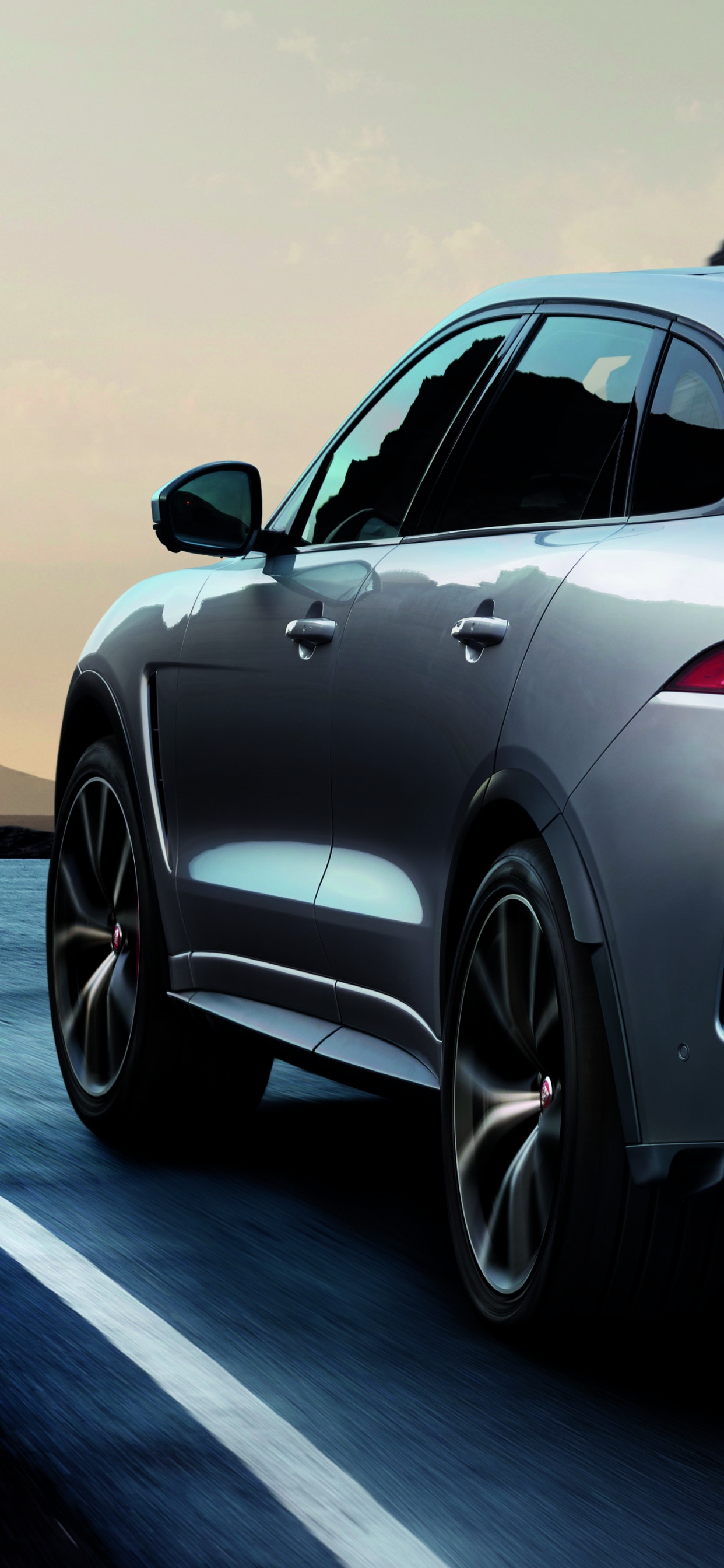 Bmw m 3 Negro en la Carretera. Wallpaper in 1242x2688 Resolution