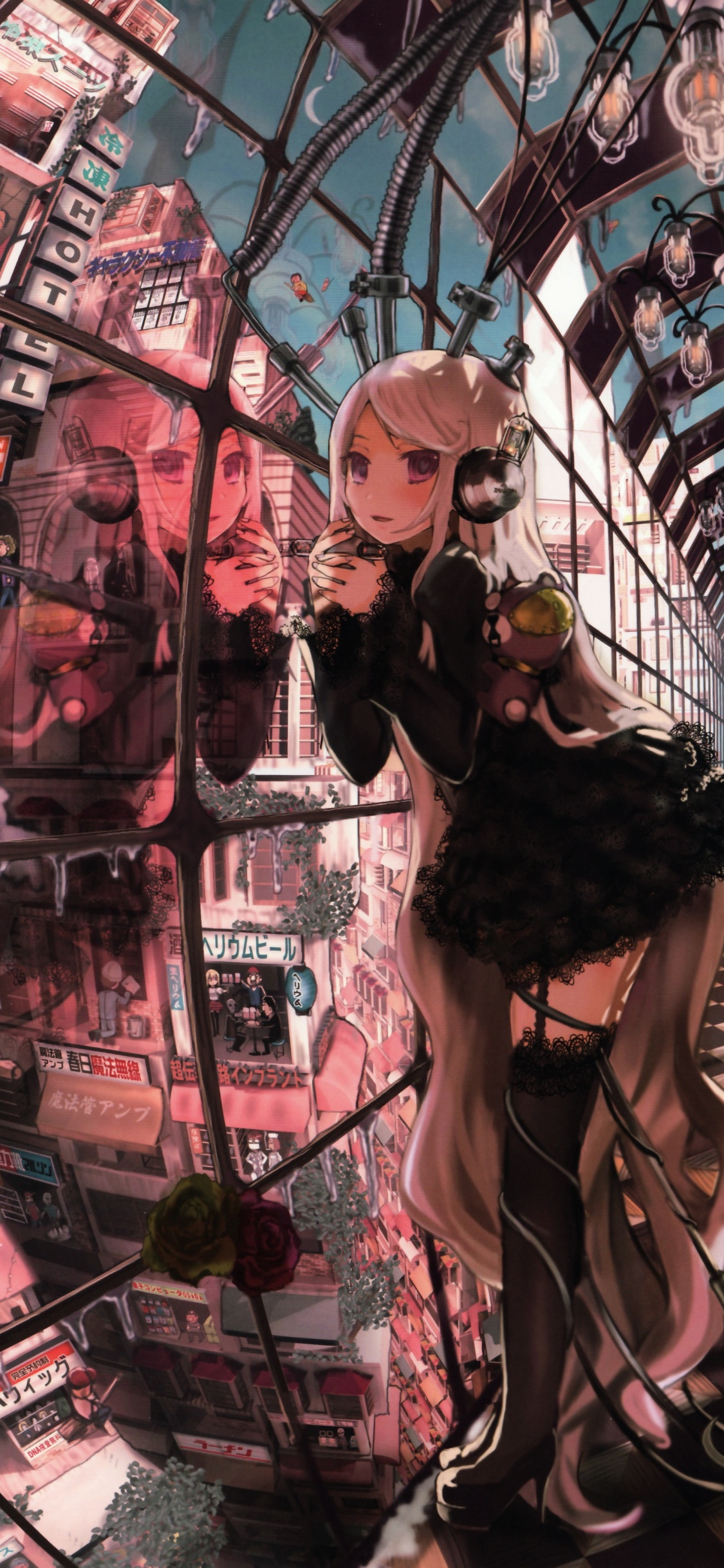 Femme en Robe Noire Debout Devant le Magasin. Wallpaper in 1125x2436 Resolution