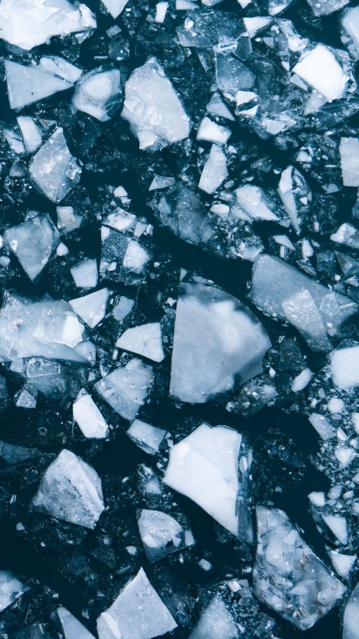 Gray and Black Stone Fragments. Wallpaper in 720x1280 Resolution