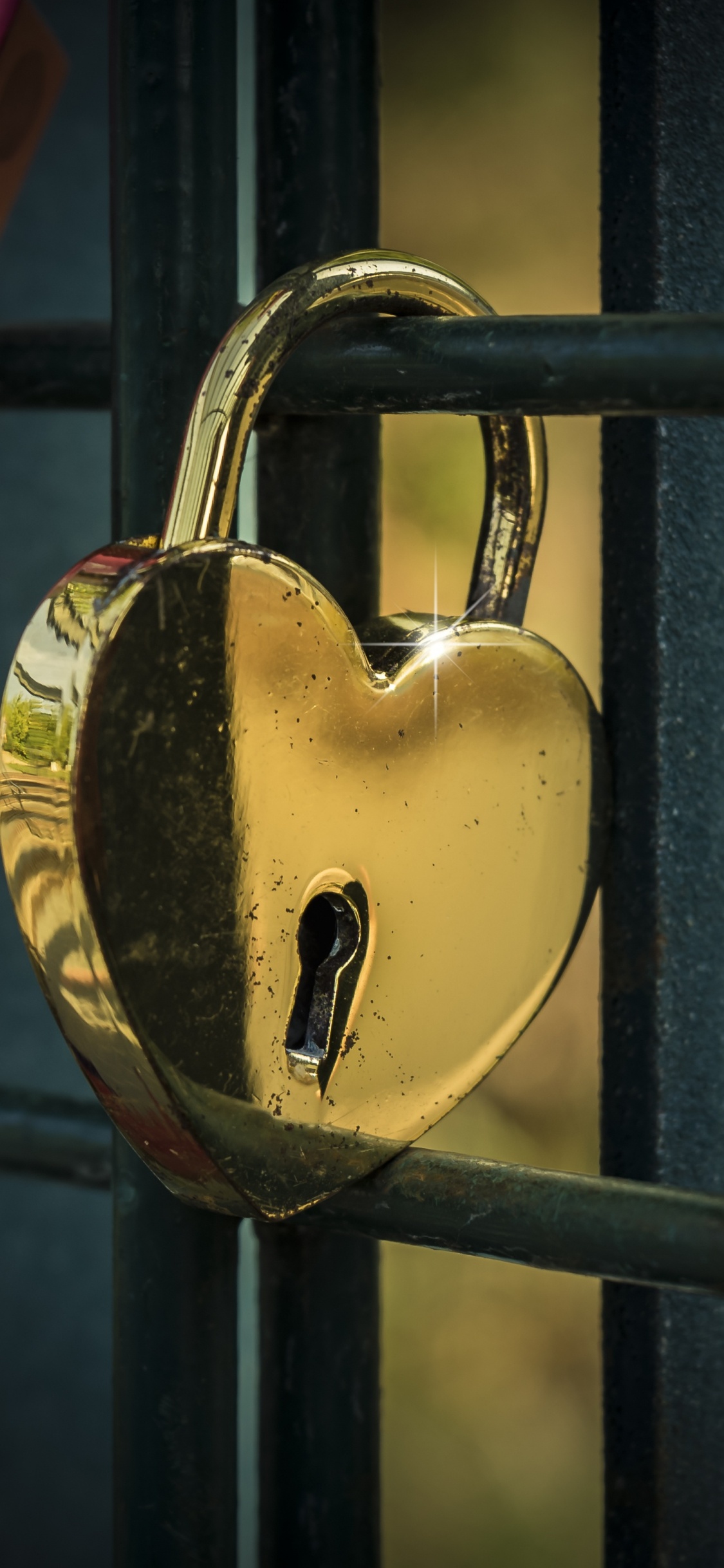 Padlock, Lock, Love, Yellow, Pink. Wallpaper in 1125x2436 Resolution
