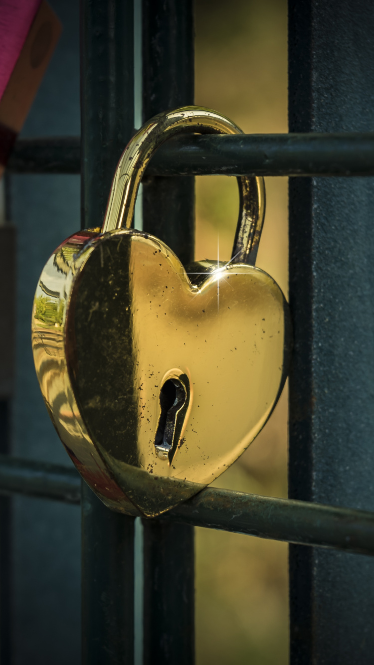 Padlock, Lock, Love, Yellow, Pink. Wallpaper in 750x1334 Resolution