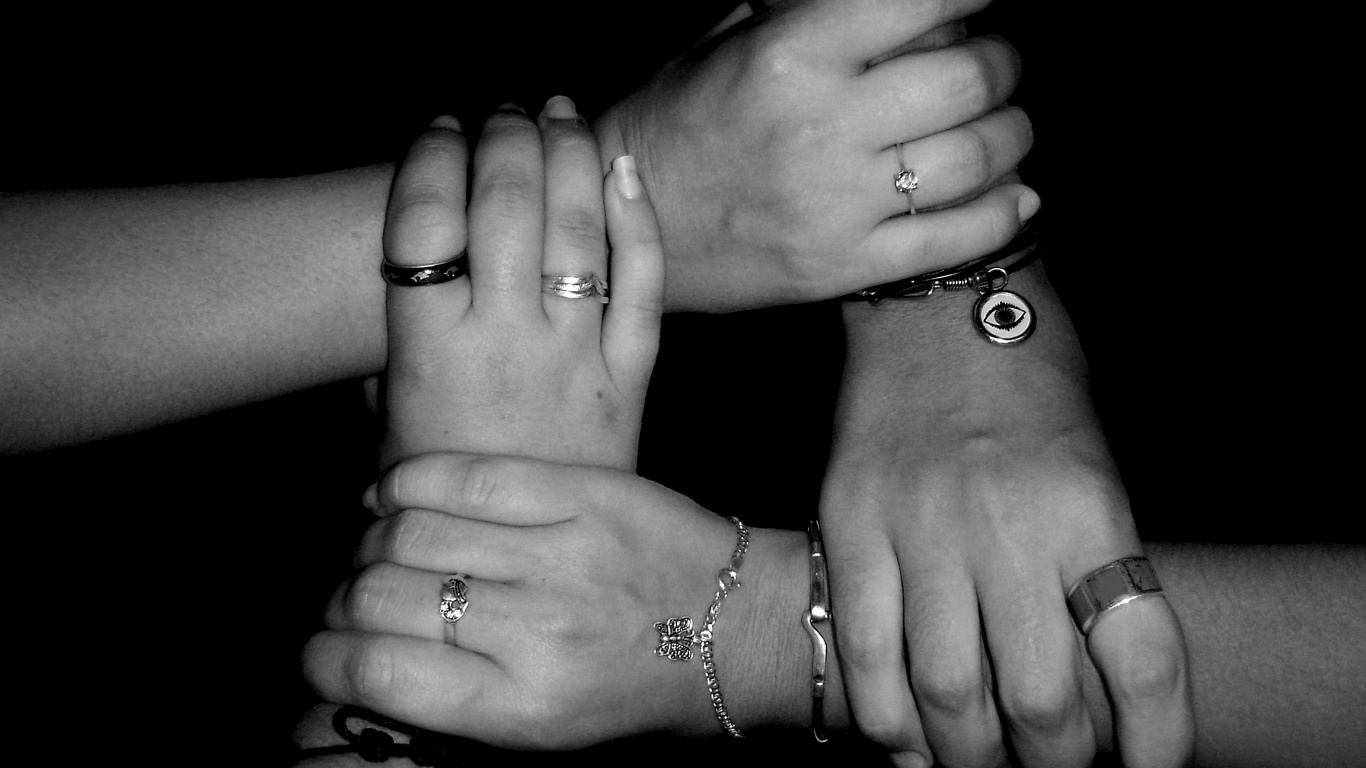 Grayscale Photo of Couple Holding Hands. Wallpaper in 1366x768 Resolution