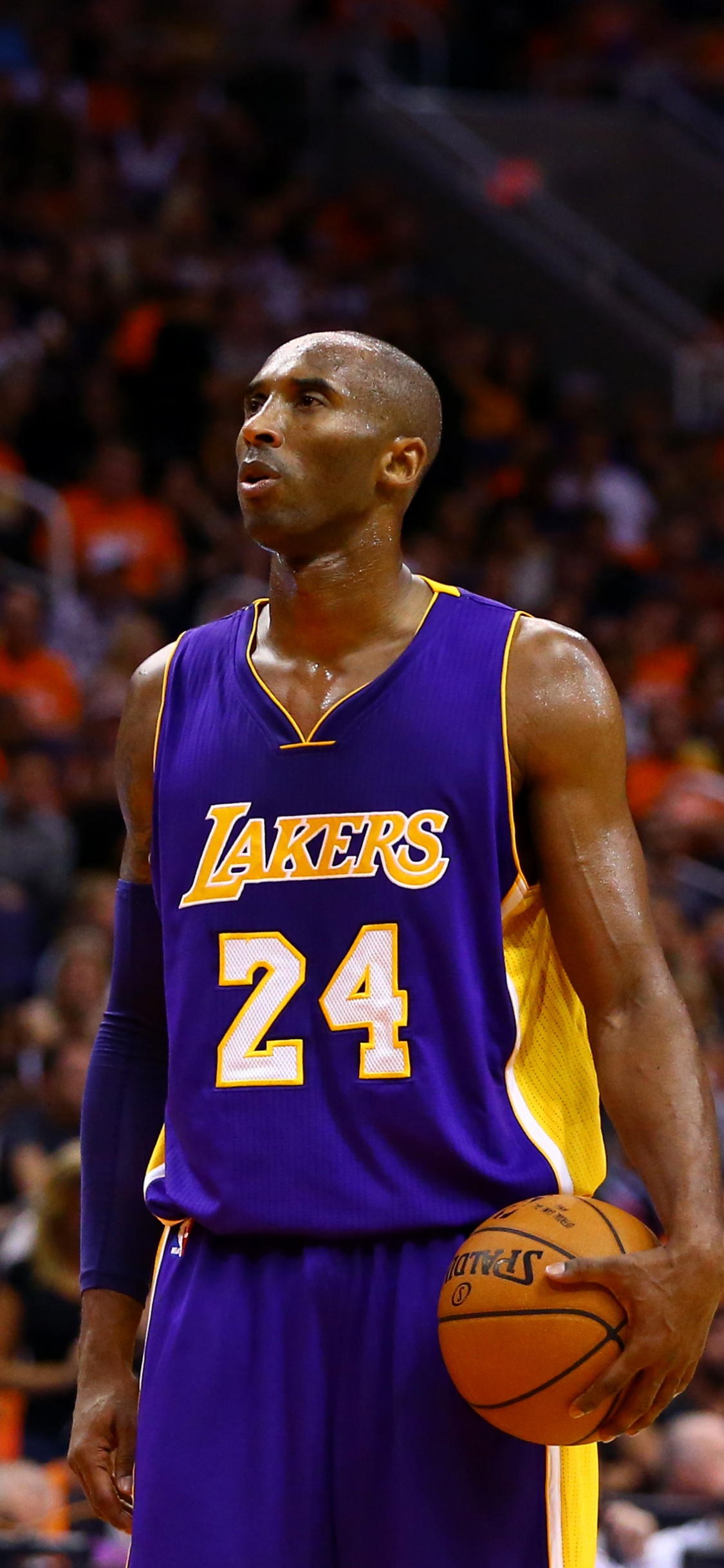 Kobe Bryant, Los Angeles Lakers, Nba, Basketball, Sports. Wallpaper in 1125x2436 Resolution