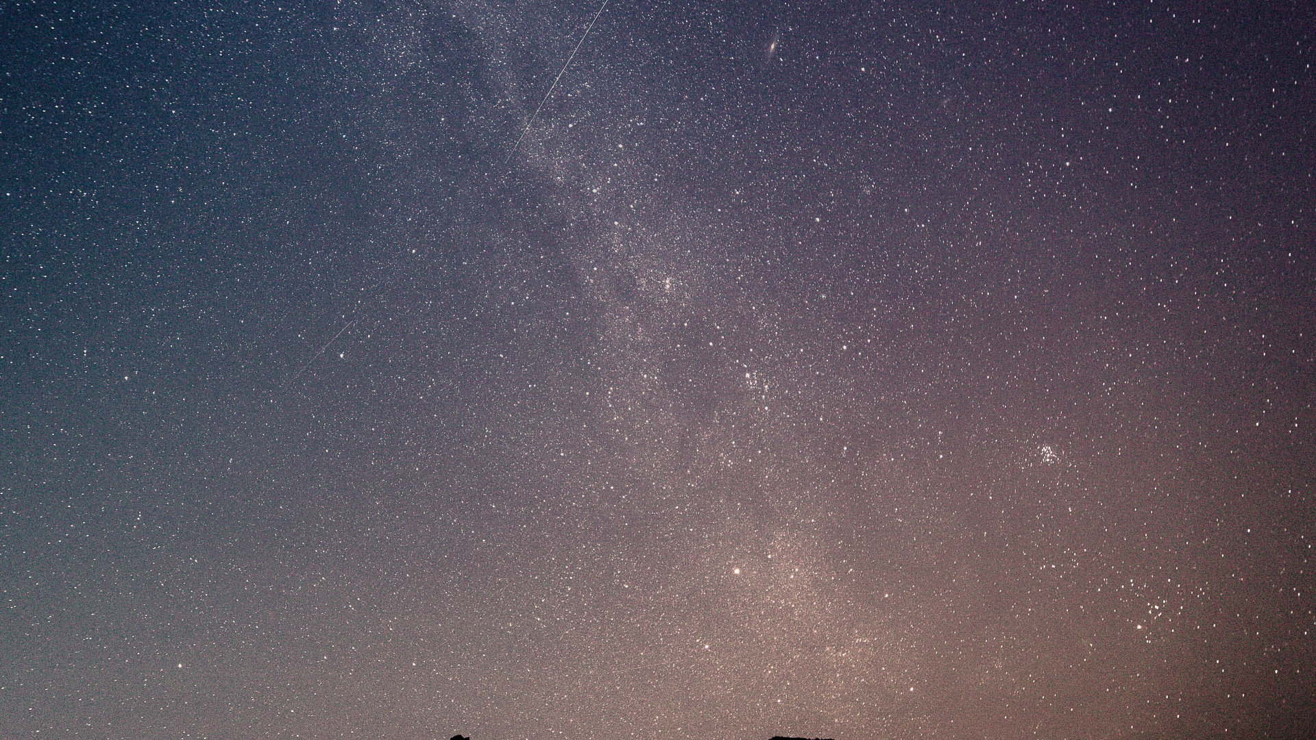 Silueta de Montaña Bajo la Noche Estrellada. Wallpaper in 1920x1080 Resolution