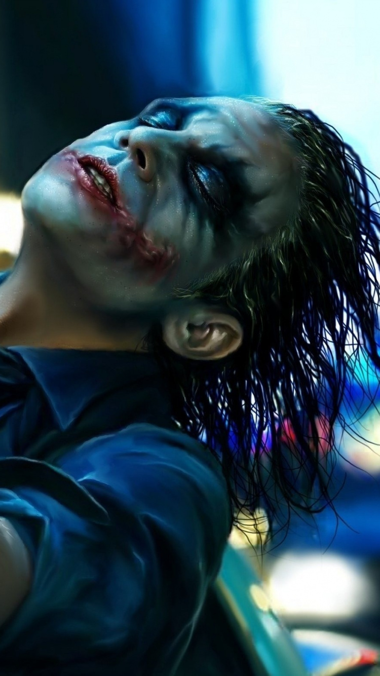 Mann im Blauen Rundhalshemd. Wallpaper in 750x1334 Resolution