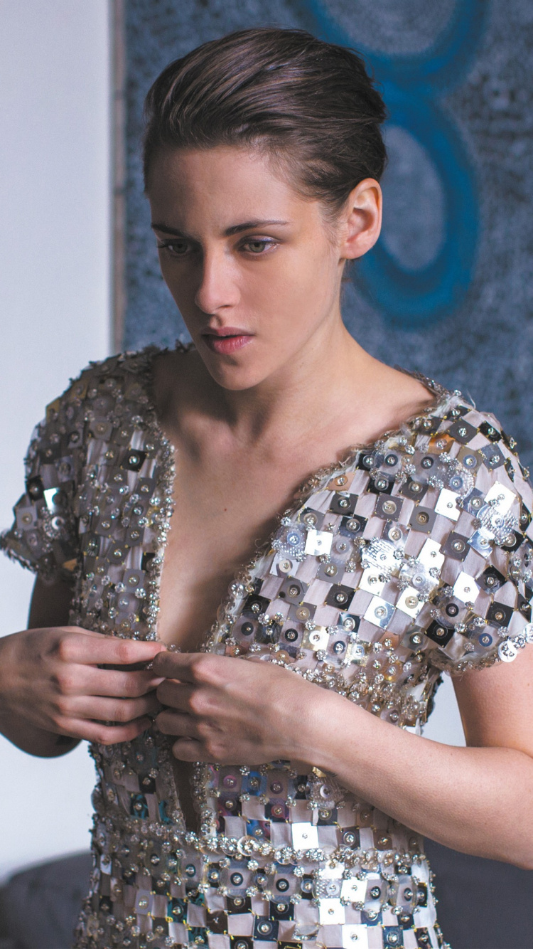 Kristen Stewart, Regisseur, Thriller, Drama, Arm. Wallpaper in 750x1334 Resolution