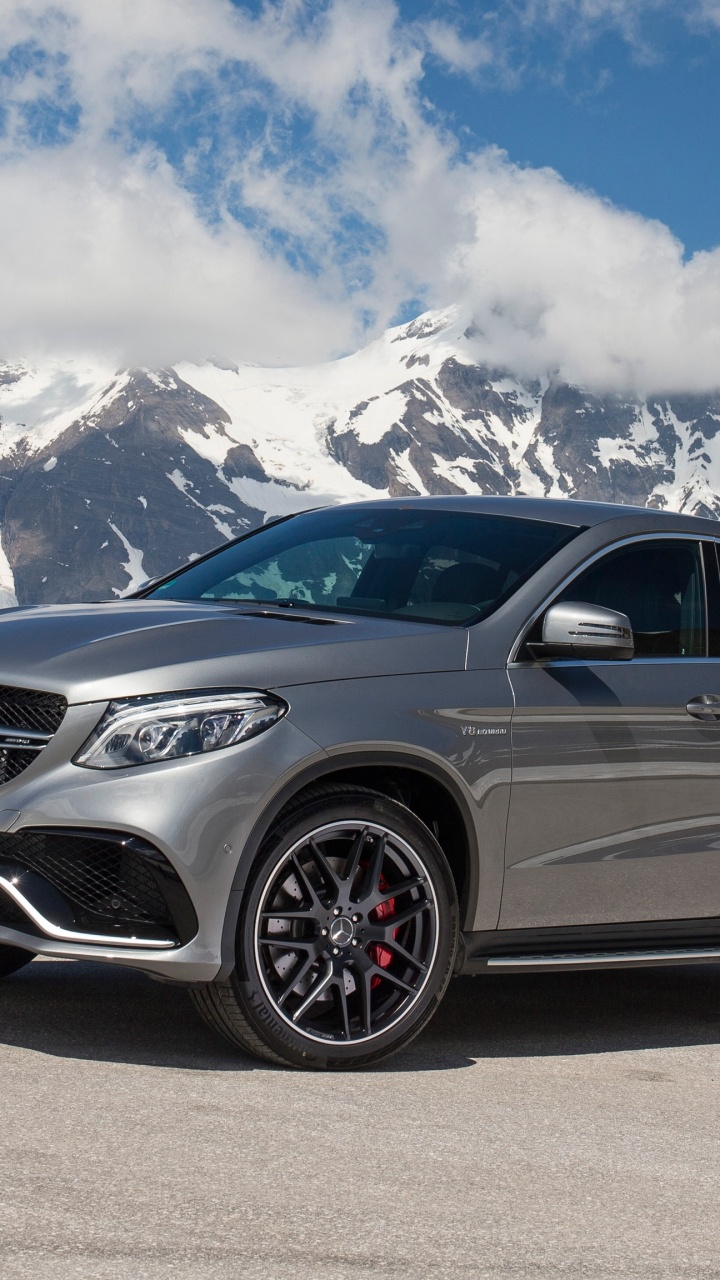 Black Mercedes Benz c Class on Road During Daytime. Wallpaper in 720x1280 Resolution