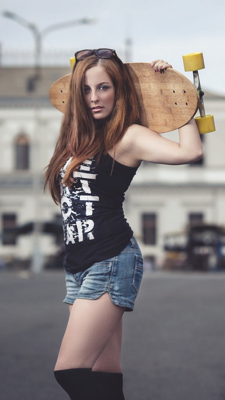 Skateboard, Clothing, Beauty, Fashion, Street Fashion. Wallpaper in 720x1280 Resolution
