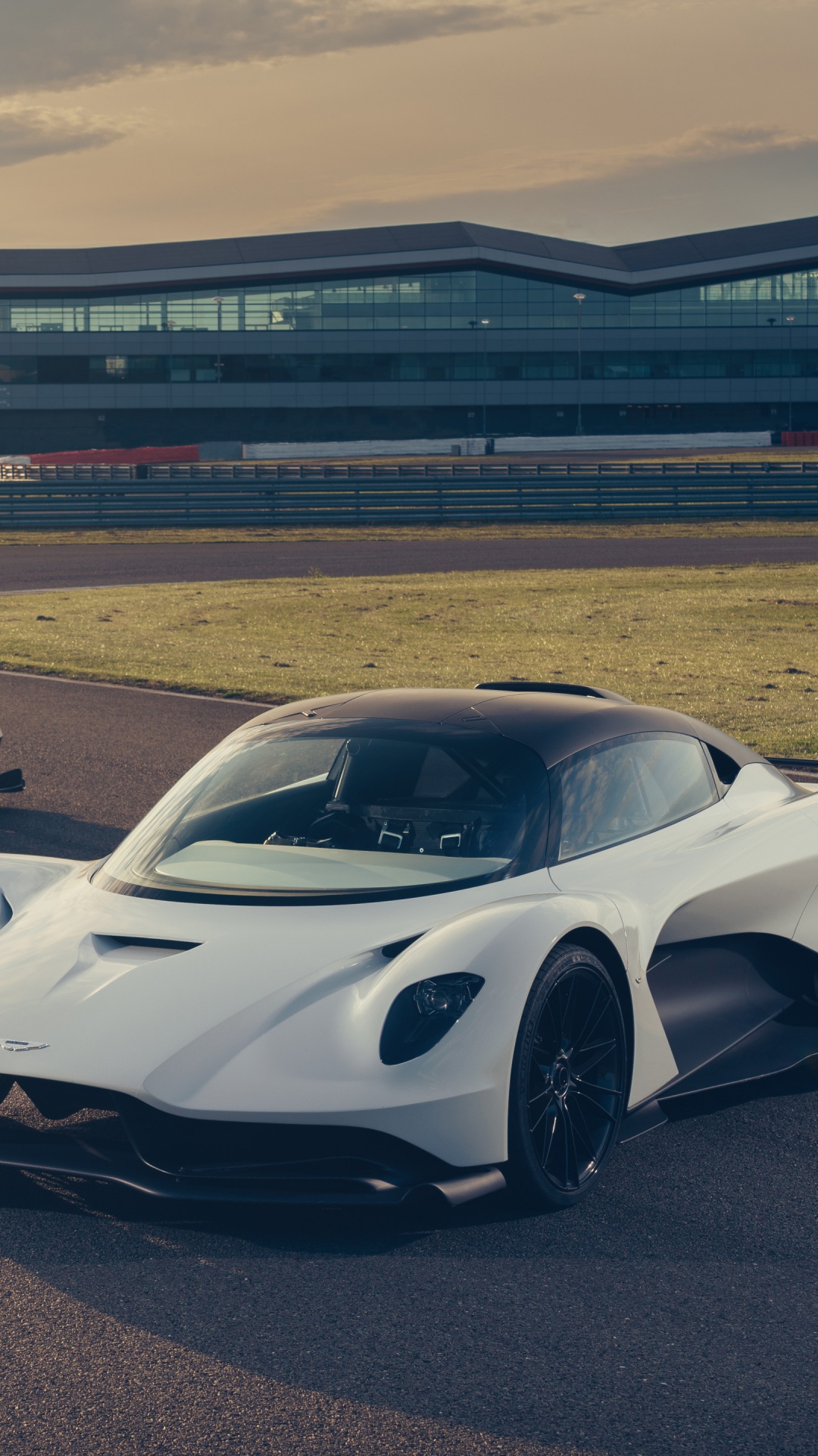 Aston Martin V6, Aston Martin, Aston Martin Valkyrie, Car, Sportwagen. Wallpaper in 1080x1920 Resolution