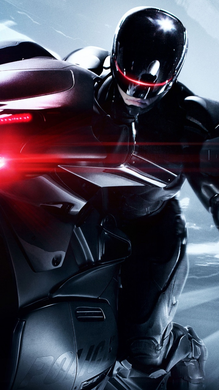 Hombre en Casco Negro Montando Motocicleta. Wallpaper in 720x1280 Resolution