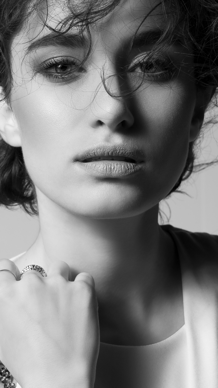 Hande Doandemir, Actor, Face, Hair, Lip. Wallpaper in 720x1280 Resolution