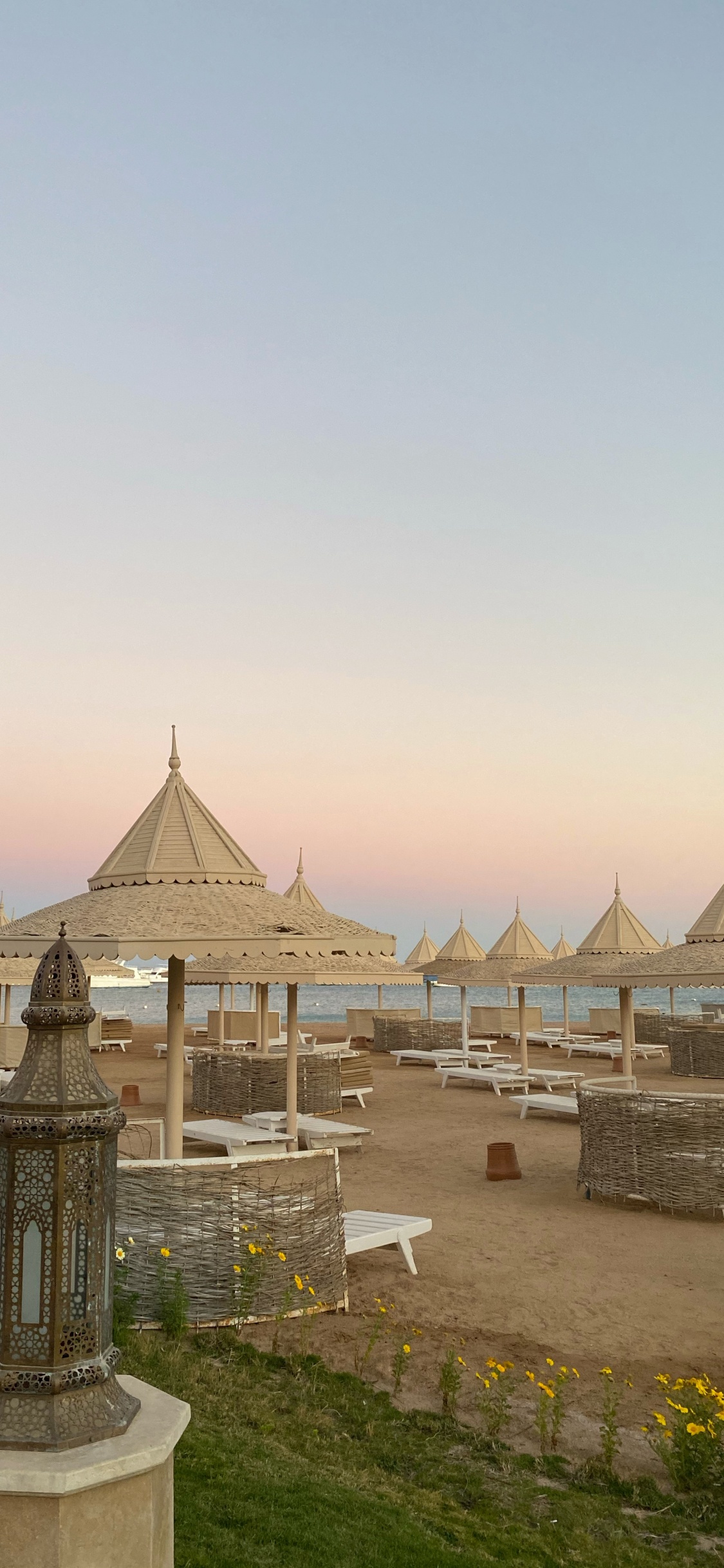 Bâtiment, Zone Rurale, Loisir, Tente, Horizon. Wallpaper in 1125x2436 Resolution