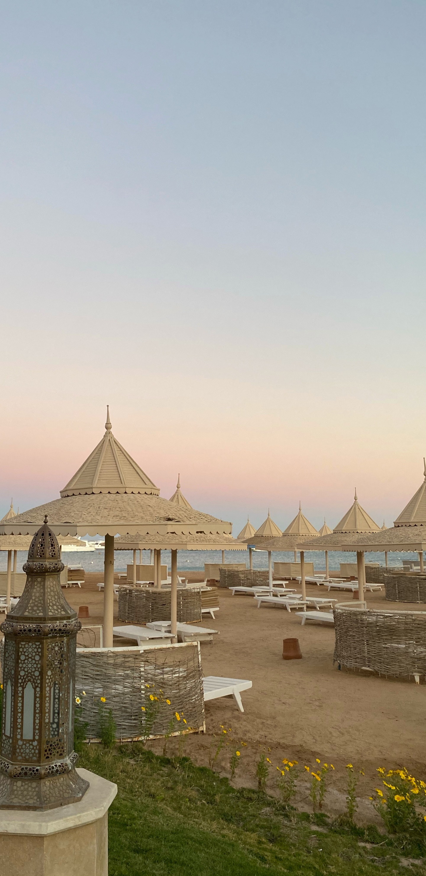 Bâtiment, Zone Rurale, Loisir, Tente, Horizon. Wallpaper in 1440x2960 Resolution